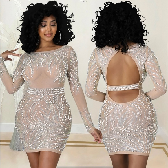Dresses & Skirts - Rhinestones an Pearl Dress